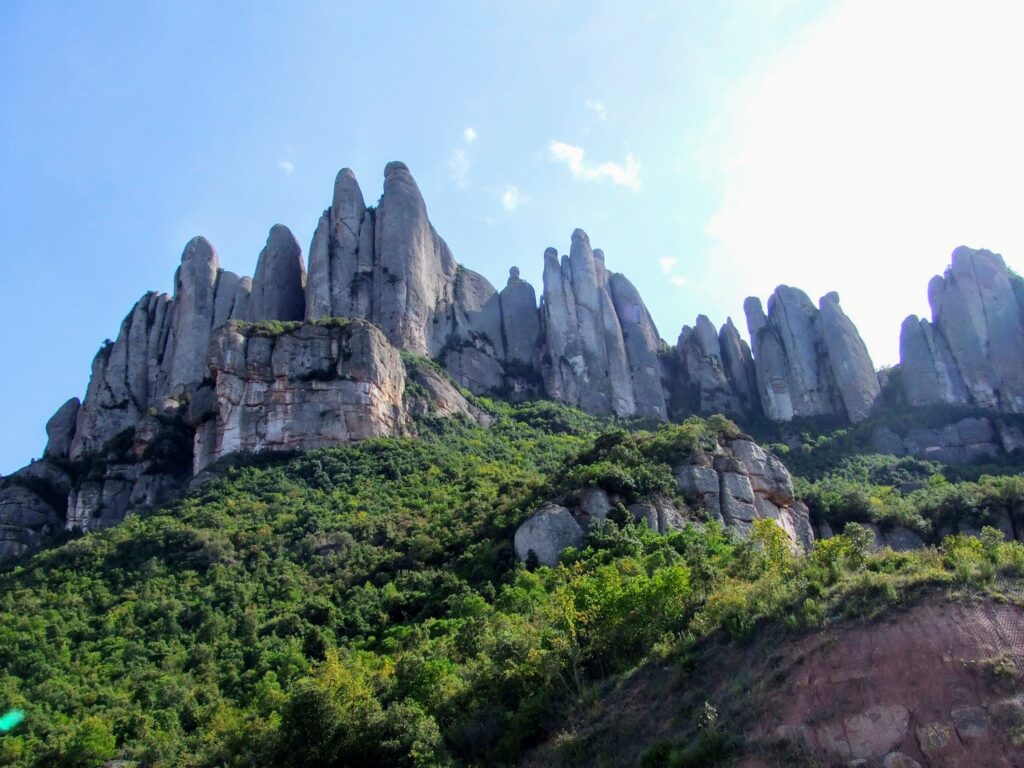 モンセラットの岩山