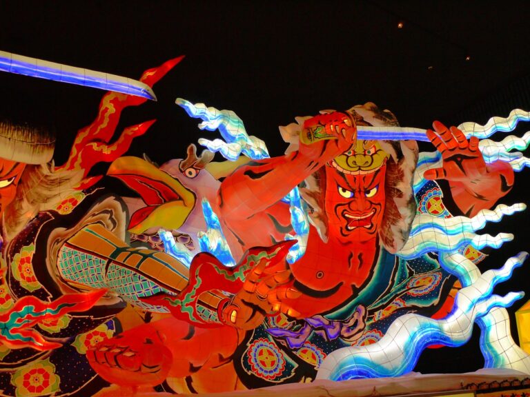 青森ねぶたを旅する｜ワ・ラッセで出会った夏祭りの光